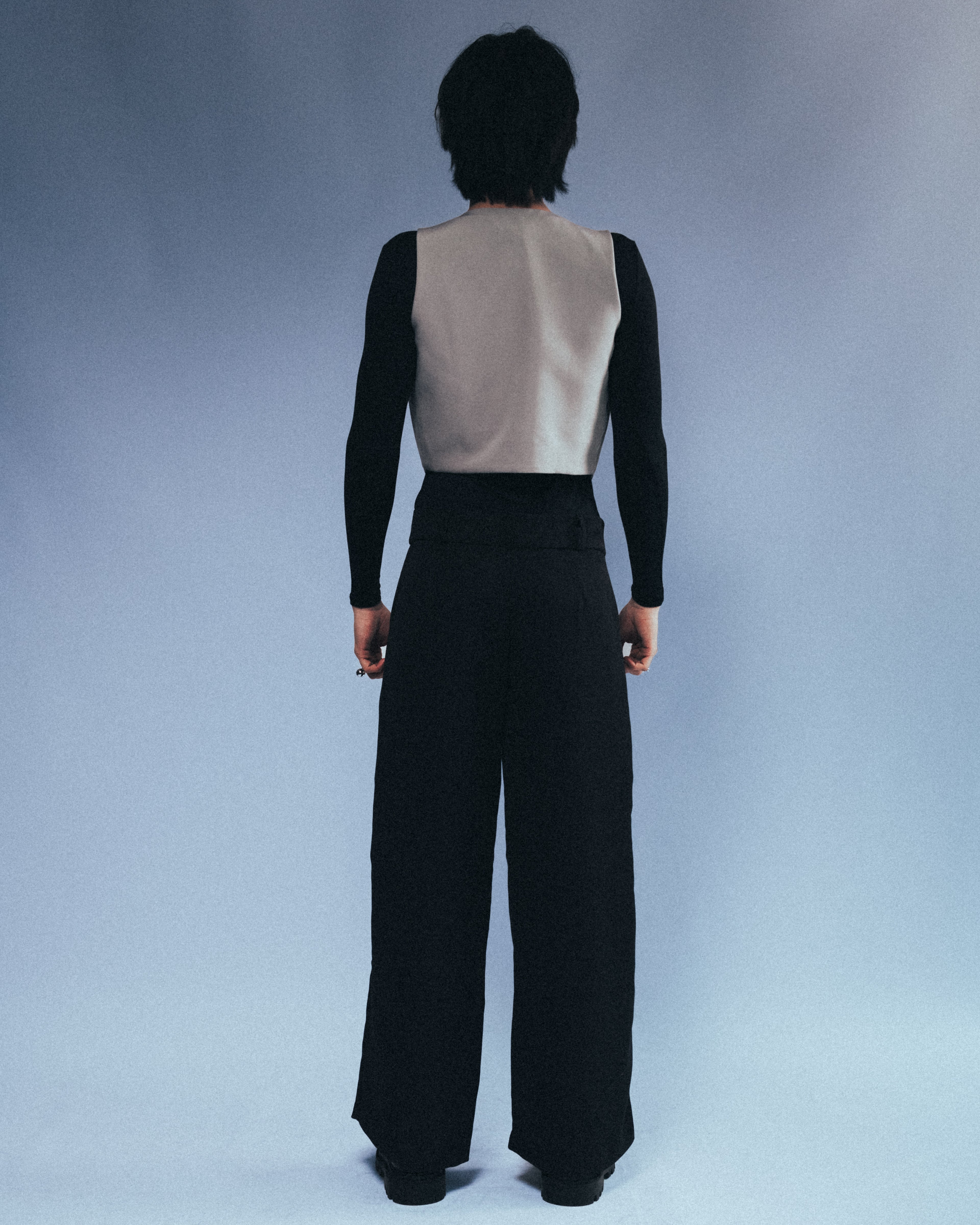 ARLO VEST